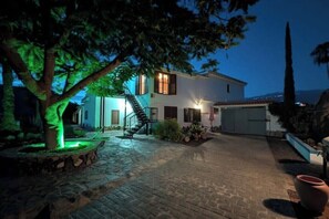 Exterior - El Flamboyan (Arona)