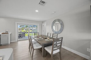 House, Multiple Beds (Barefoot Escape) | Dining - Barefoot Escape (Fort Myers Beach)