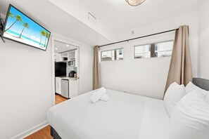 1 slaapkamer, een strijkplank/strijkijzer, wifi, beddengoed