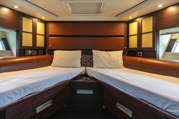 Bed,Bedroom