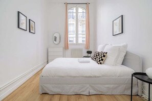 Fer et planche à repasser, Wi-Fi, draps fournis