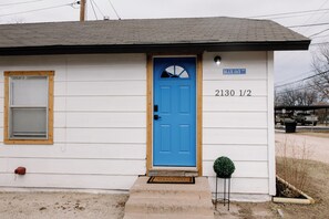Exterior detail - Urban Chic 1 BR - Downtown Abilene - Data Center (Abilene)