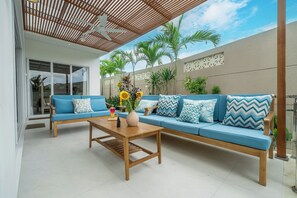 New Modern Luxury 6Br Villa In Canggu - Rooftop - Ricefields - Large ...