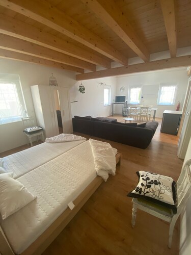 Idyll of the Vulkaneifel, vacation apartment in Laufeld