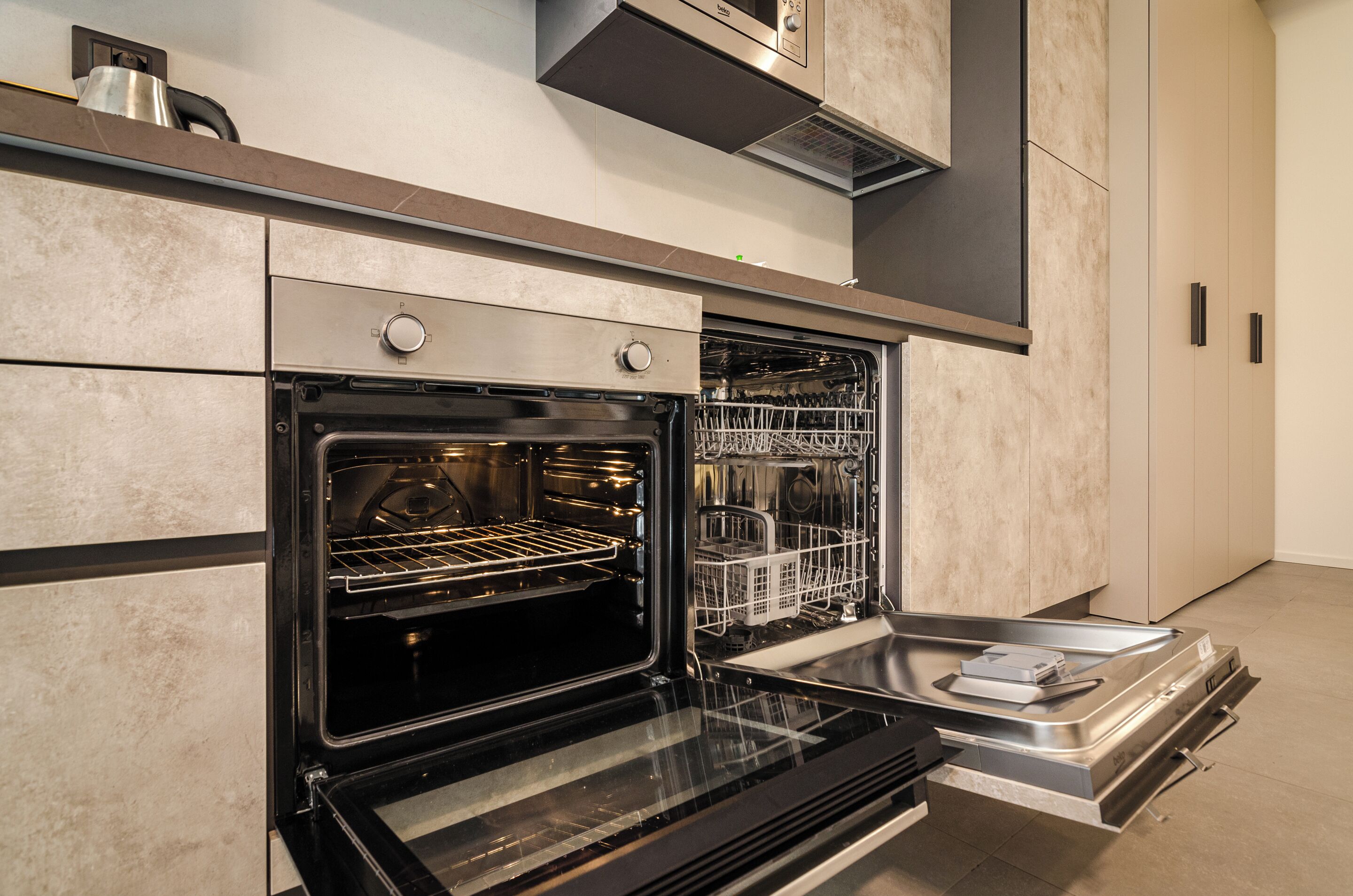 Loft (Saffi Loft 4) | Cuisine privée | Réfrigérateur, micro-ondes, four, plaque de cuisson