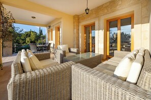 Living room - Villa 151 Luxury Villa - Private Pool and Tennis Court (Kouklia)