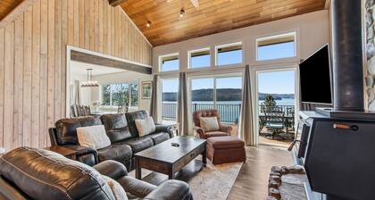Luxury Lakefront Home w/ Dock & Beach – Sleeps 12