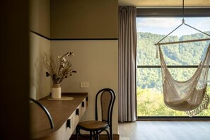 Luxury Double Room, Balcony, Mountain View | Interior - Hover Boutique Hotel (Dilijan)