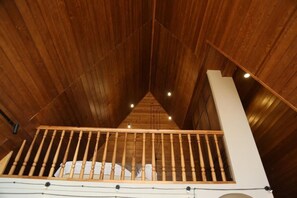 Chalet, balcón, vistas a la montaña | Interior