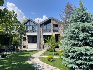 Exterior - Hover Boutique Hotel (Dilijan)