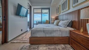 Iron/ironing board, WiFi, bed sheets - Las Verandas | Ocean View · Rooftop Infinity Pool (Puerto Vallarta)