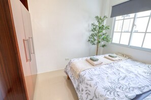 3 habitaciones, tabla de planchar con plancha y wifi gratis