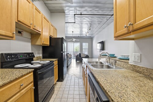Cozy 1-bedroom loft apartment in welcoming Atlanta Mins from stadium