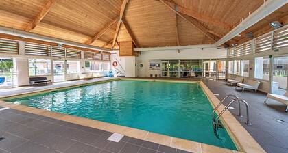 5-guest Cottage With Terrace in Loire