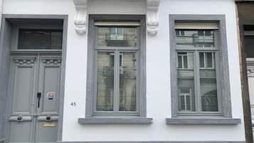 Kamer, 1 slaapkamer, uitzicht op de stad | Ingang accommodatie