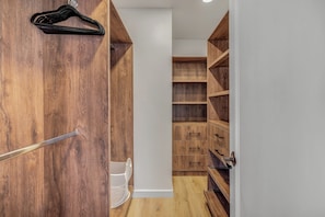 Appartement, balkon, uitzicht op stad | Interieur