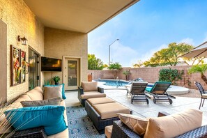 Terrace/patio - 4BR Pool & Hot Tub | Monthly Stays (Litchfield Park)
