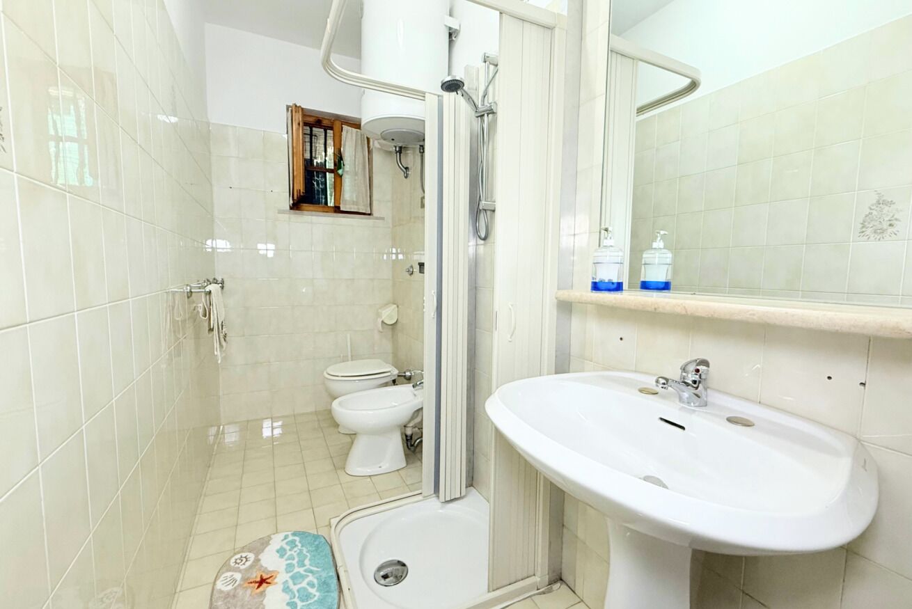 Doccia, bidet, asciugamani