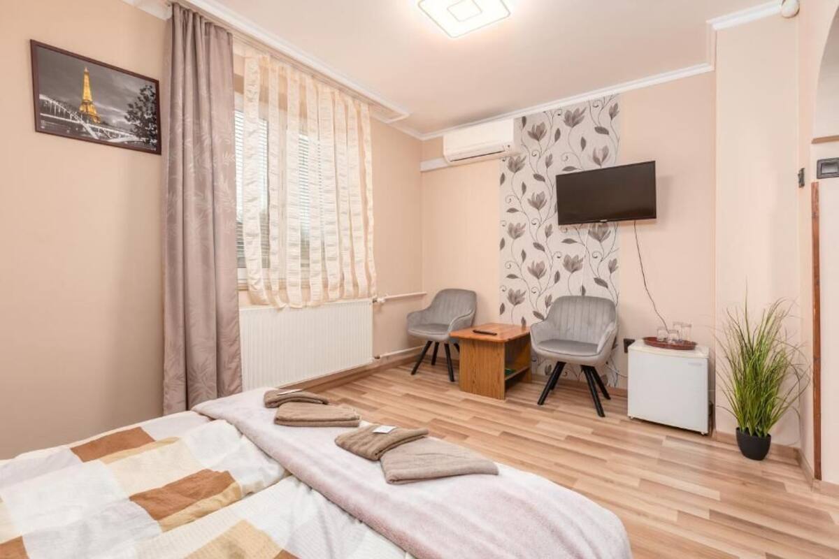 ห้องจูเนียร์สวีท, วิวสวนหย่อม