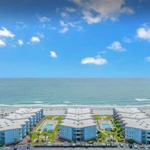 Exterior - Oceanfront•Steps to beach•Pool view•Sleeps 6 (Myrtle beach)