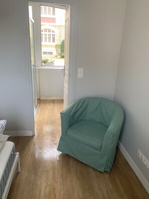 Living area - Cabourg Éventail T2 apartment near the seaside (Cabourg)