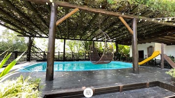 Casa de campo familiar, acceso a la piscina