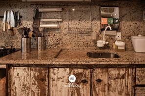 Family Cottage, Pool Access | Private kitchen | Fridge, microwave, cookware/dishes/utensils, dining tables - Sítio Simon com Piscina Privativa - SC (Imbituba)