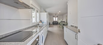 Casa El Marques: Private Pool, Terrace & Wi-Fi in Chiclana de la Frontera