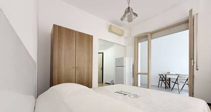 M452 - Marcelli, studio apartment in a residence