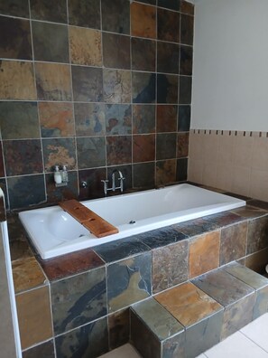 Kamar Double Mewah | Kamar mandi