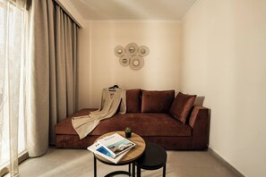 Living area - Théros Urban Retreats - Suite C3 (Zakinthos)