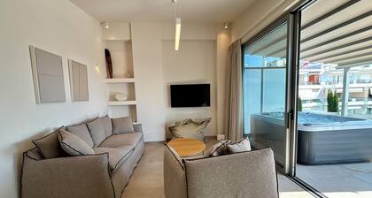 The Loft #Riviera#Seaviews#Jacuzzi