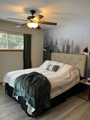 2 bedrooms, iron/ironing board, free WiFi, bed sheets - Peaceful Pere Marquette River Retreat (Branch)