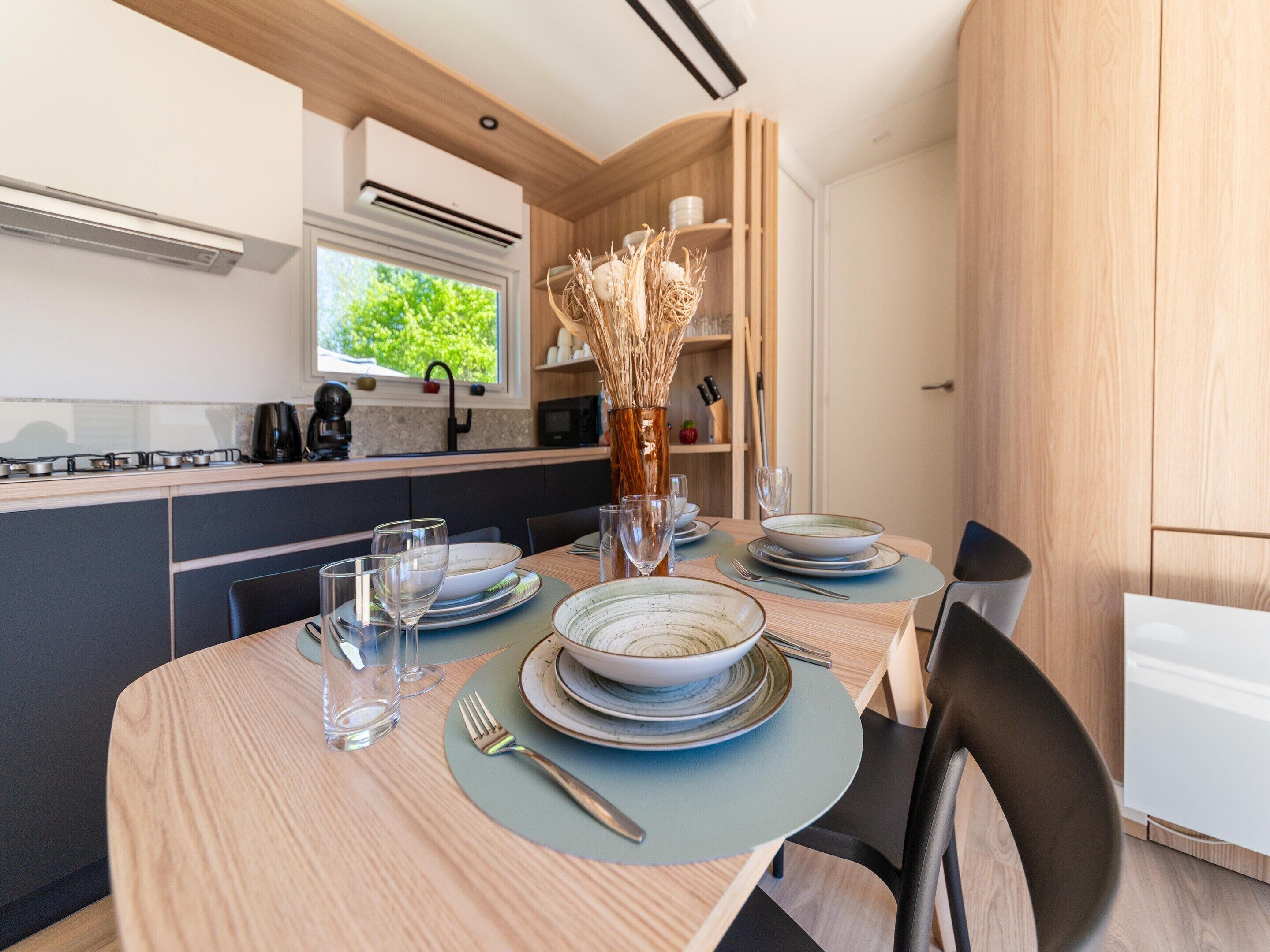 Chalet | Dining