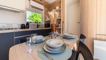 Chalet | Dining