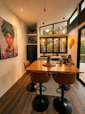 Dining - Jungle Home Escape private hot tub near beaches (Playa Matapalo)