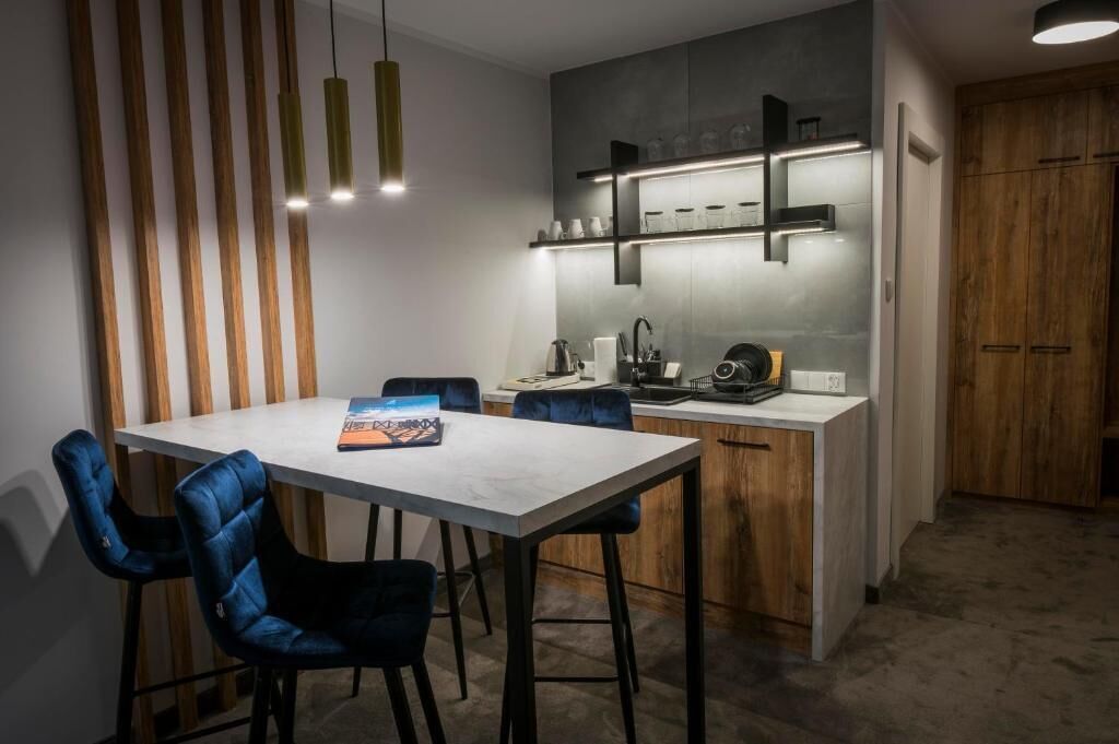 Lägenhet - balkong | Restauranger