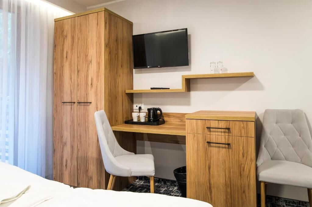 Deluxe Double or Twin Room, Balcony, Garden View