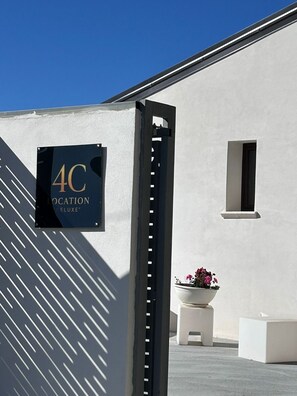 Exterior detail - 4C Cozy location structure with attention to detail (San Cataldo)