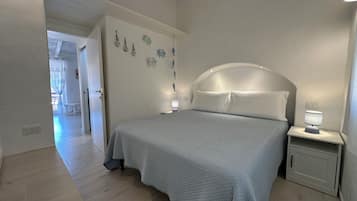 Apartamento tradicional, balcón, vistas al mar