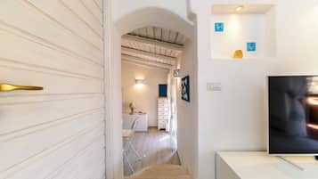 Departamento tradicional, balcón, vista al mar | Área de sala de estar