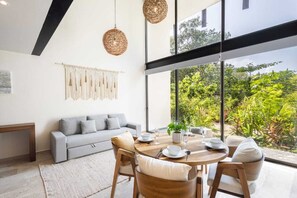 Interior - Luxury and serenity in this exclusive retreat (Q.R.)