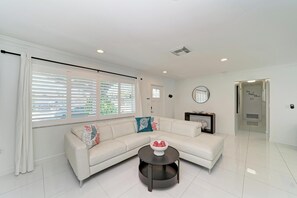 Interior - Personal Oasis near Siesta Key (Sarasota)