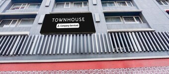 Classic With Balconyhotel Town Plaza