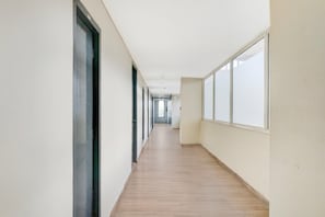 House | Interior - Super Townhouse MG Road Pune (Pune)