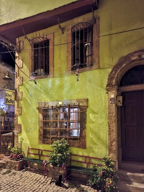 Exterior detail - Chez Beliz Konuk Evi  (Ayvalik)