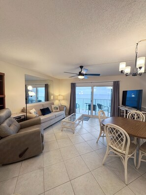 Smart TV - The Summit Next to Toostie’s – Beachfront Bliss! (Panama City Beach)