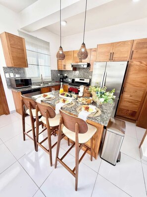 Fridge, microwave, oven, stovetop - 3bd Villa Aura in Oceanfront Comm Sosua Ocean Vill (Sosúa)