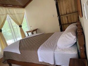 Deluxe Double Room, Mountain View - Butterfly and Bird Julio Tours-Ecolodge (Nanegal)