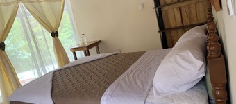 Butterfly and Bird Julio Tours-Ecolodge